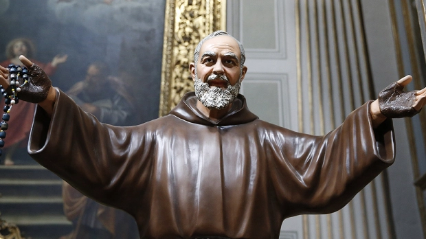 Cha Thánh Padre Pio